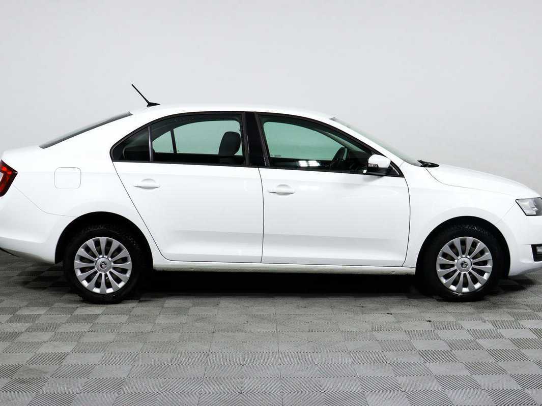 Б/У Шкода Рапид 2019 года. Фото: #3