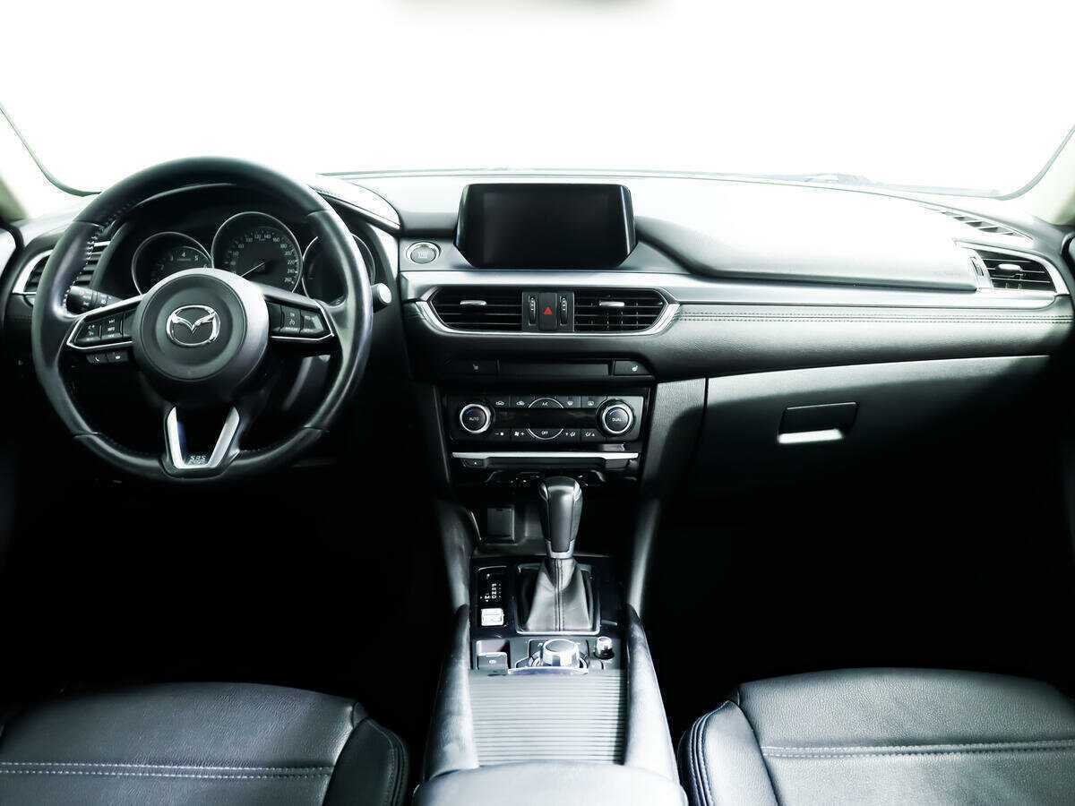 Б/У Мазда 6 2016 года. Фото: #8