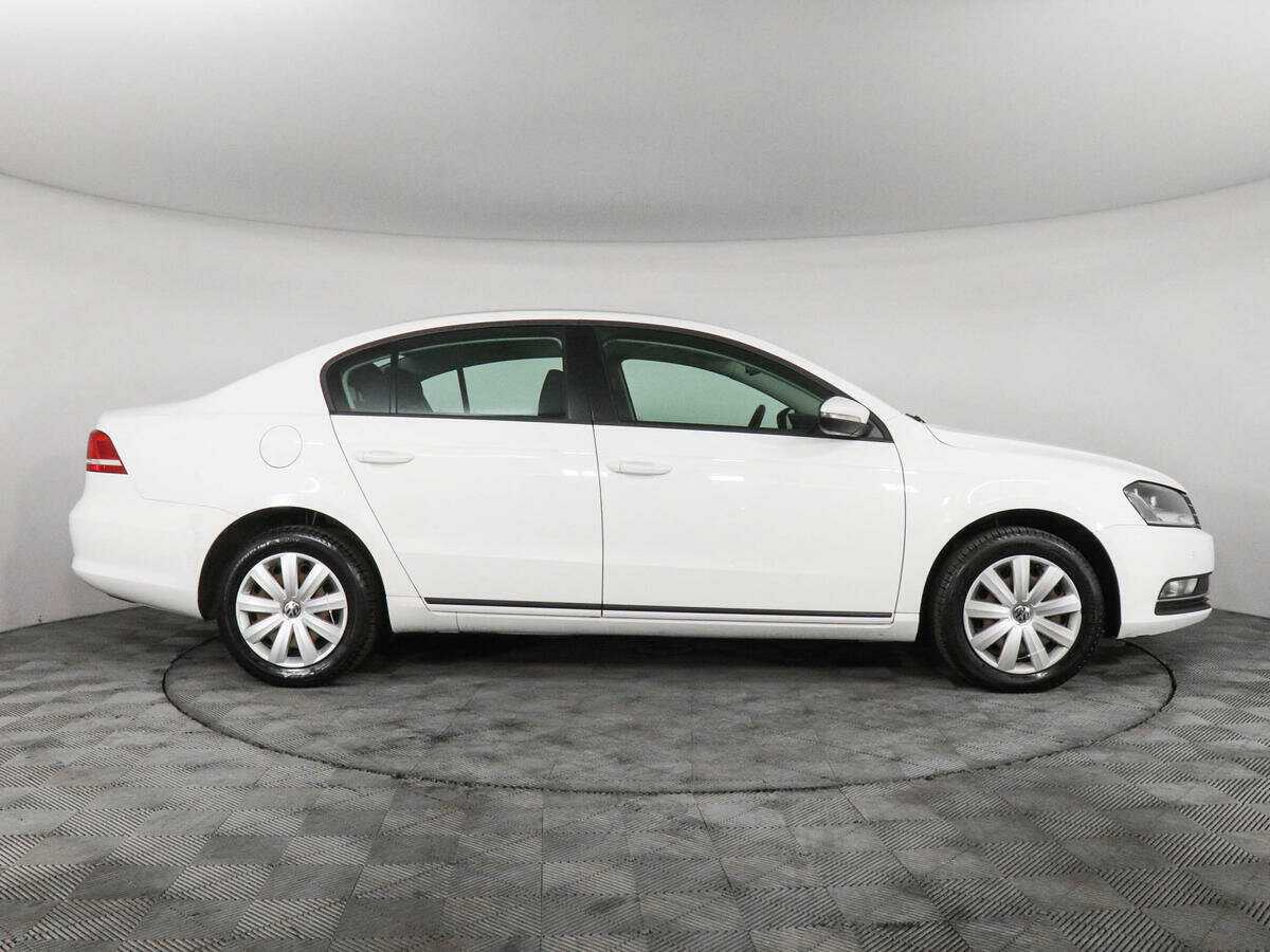 Б/У Фольксваген Пассат 2014 года. Фото: #3