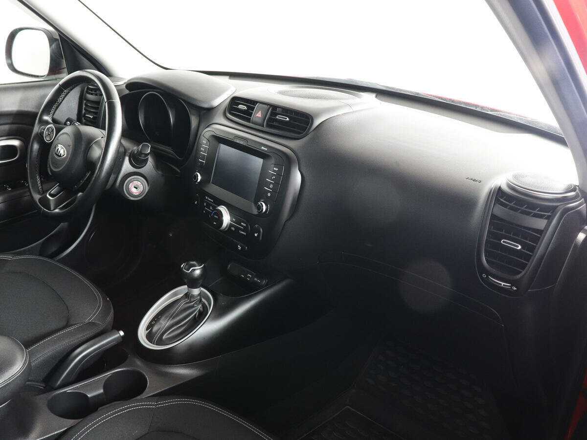 Б/У Киа Соул 2017 года. Фото: #9