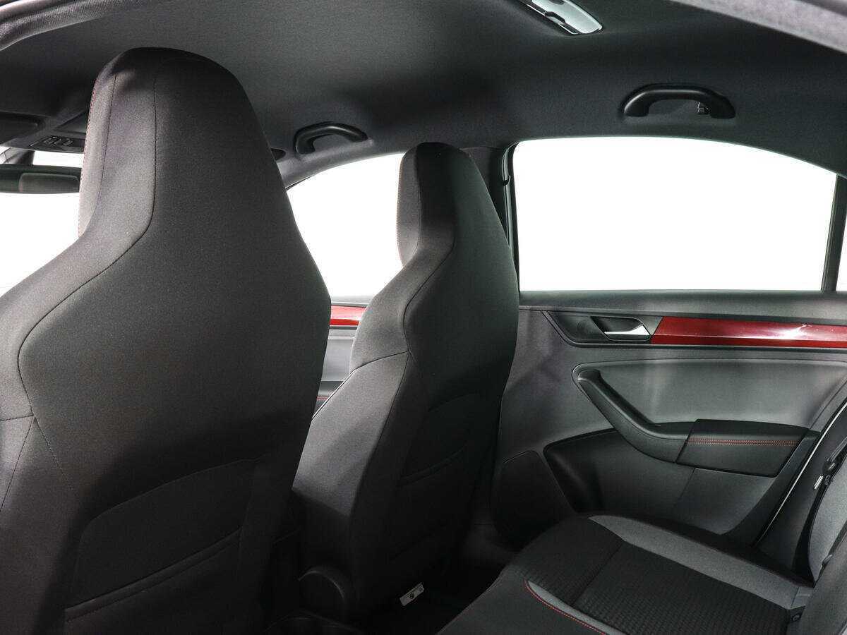 Б/У Фольксваген Поло 2021 года. Фото: #11