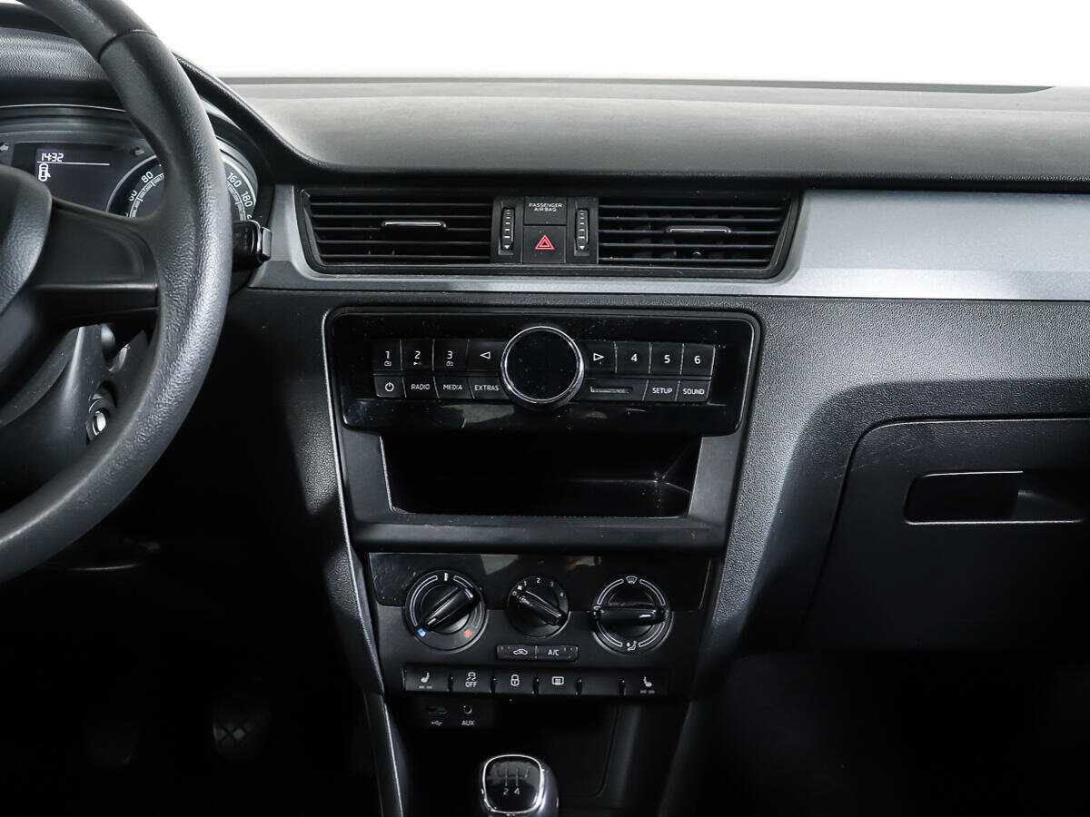 Б/У Шкода Рапид 2017 года. Фото: #11