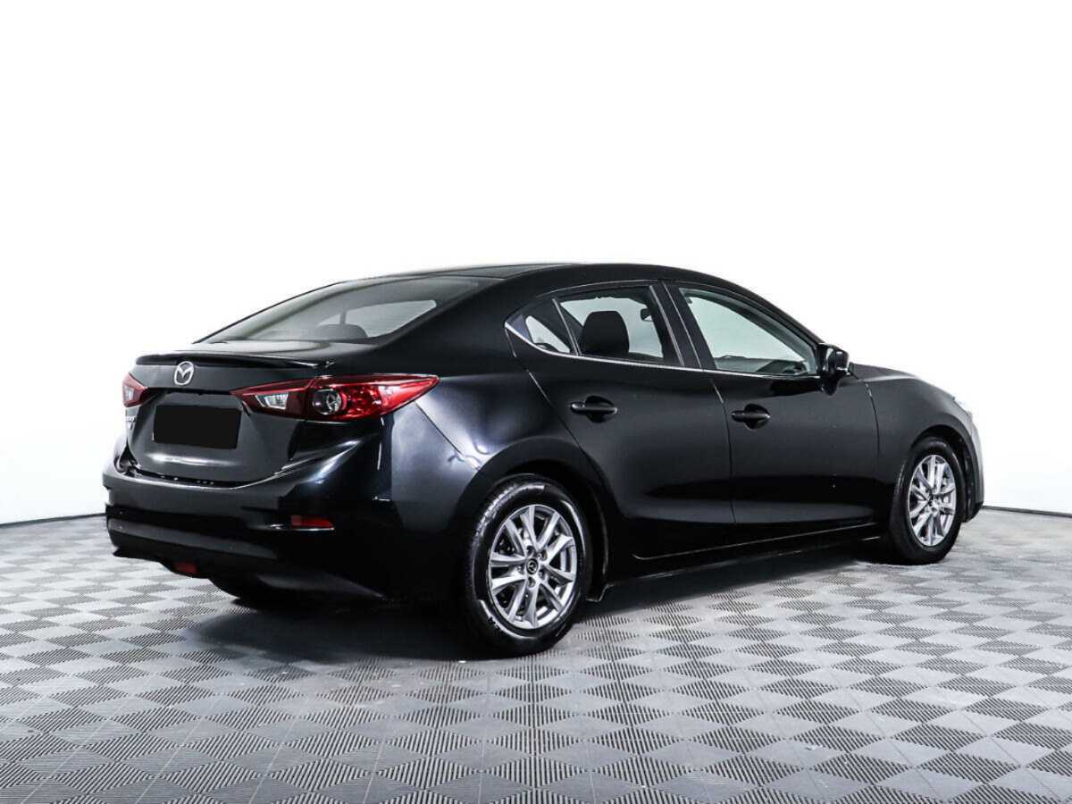 Б/У Мазда 3 2017 года. Фото: #4