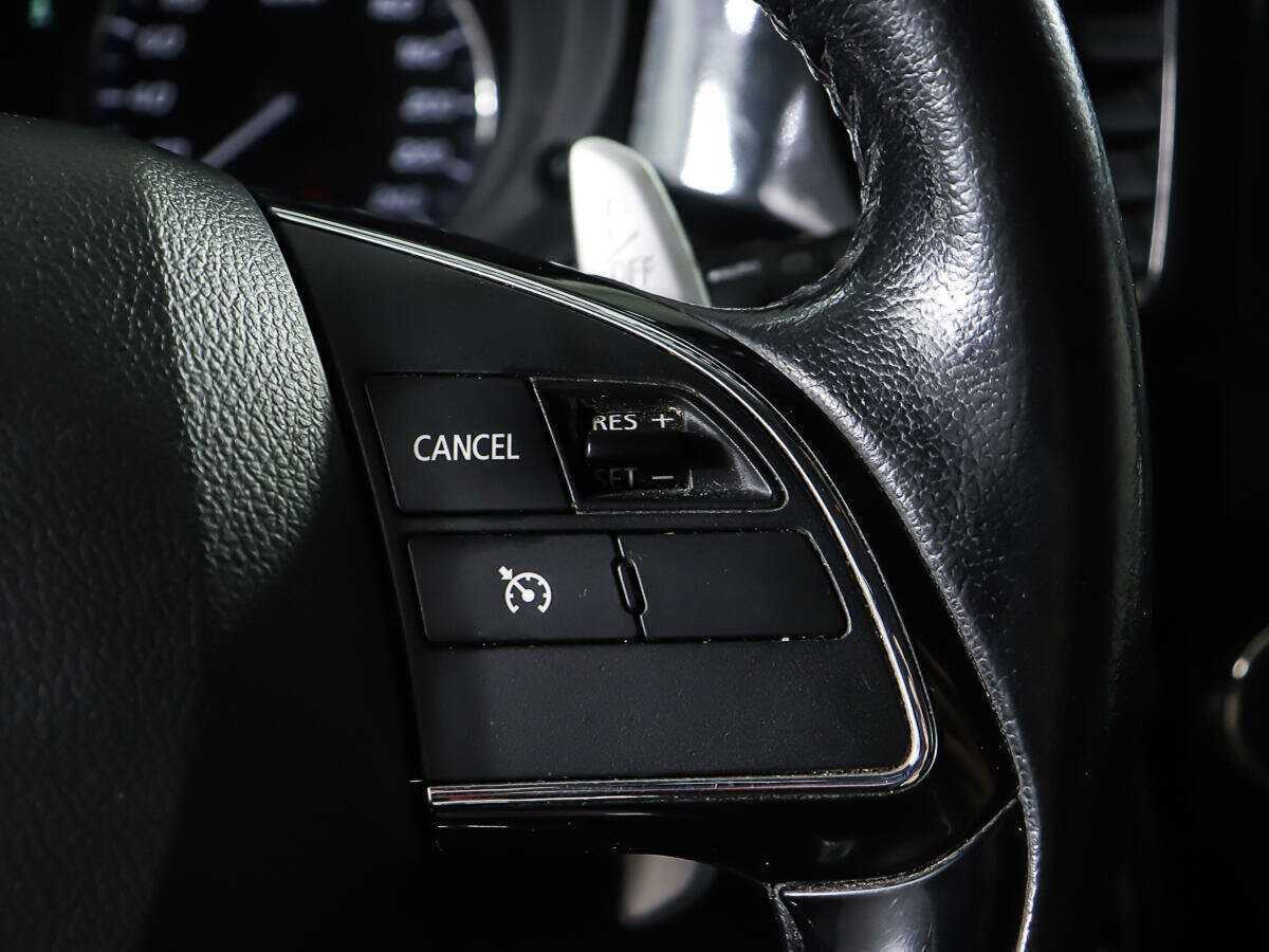 Б/У Митсубиши Оутлэндер 2015 года. Фото: #14