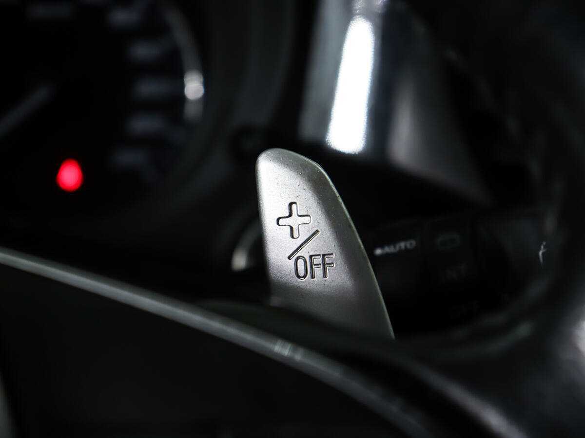 Б/У Митсубиши Оутлэндер 2015 года. Фото: #15