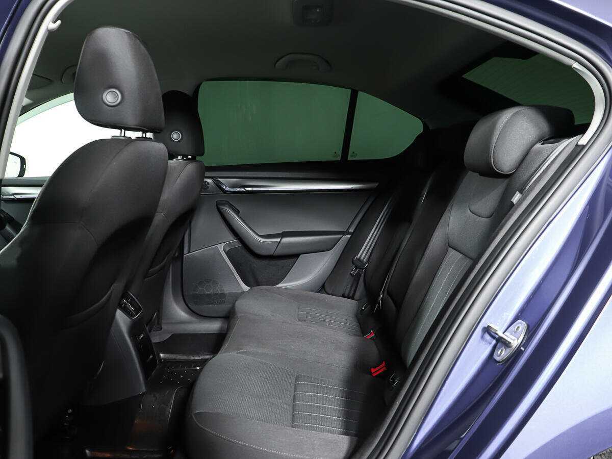 Б/У Шкода Октавия 2018 года. Фото: #9