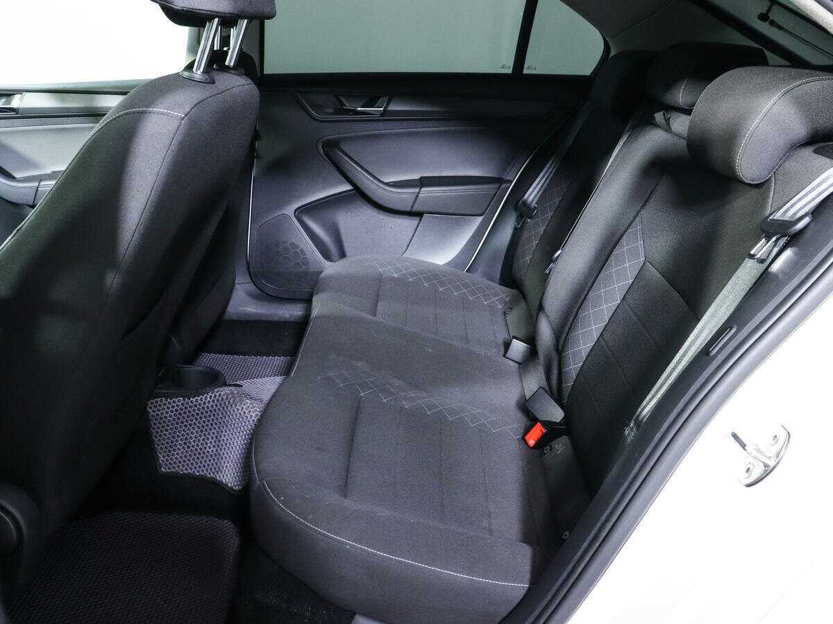 Б/У Шкода Рапид 2021 года. Фото: #9