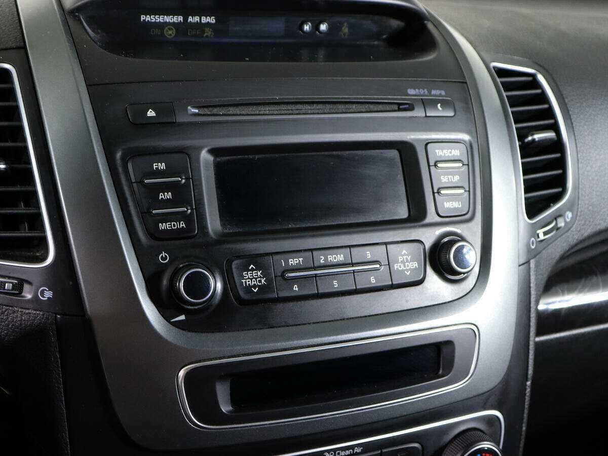 Б/У Киа Соренто 2015 года. Фото: #21