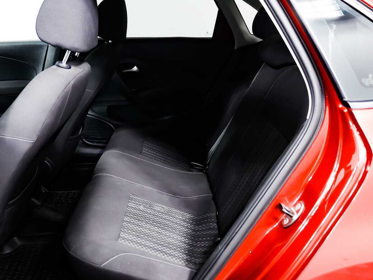 Б/У Фольксваген Поло 2015 года. Фото: #11