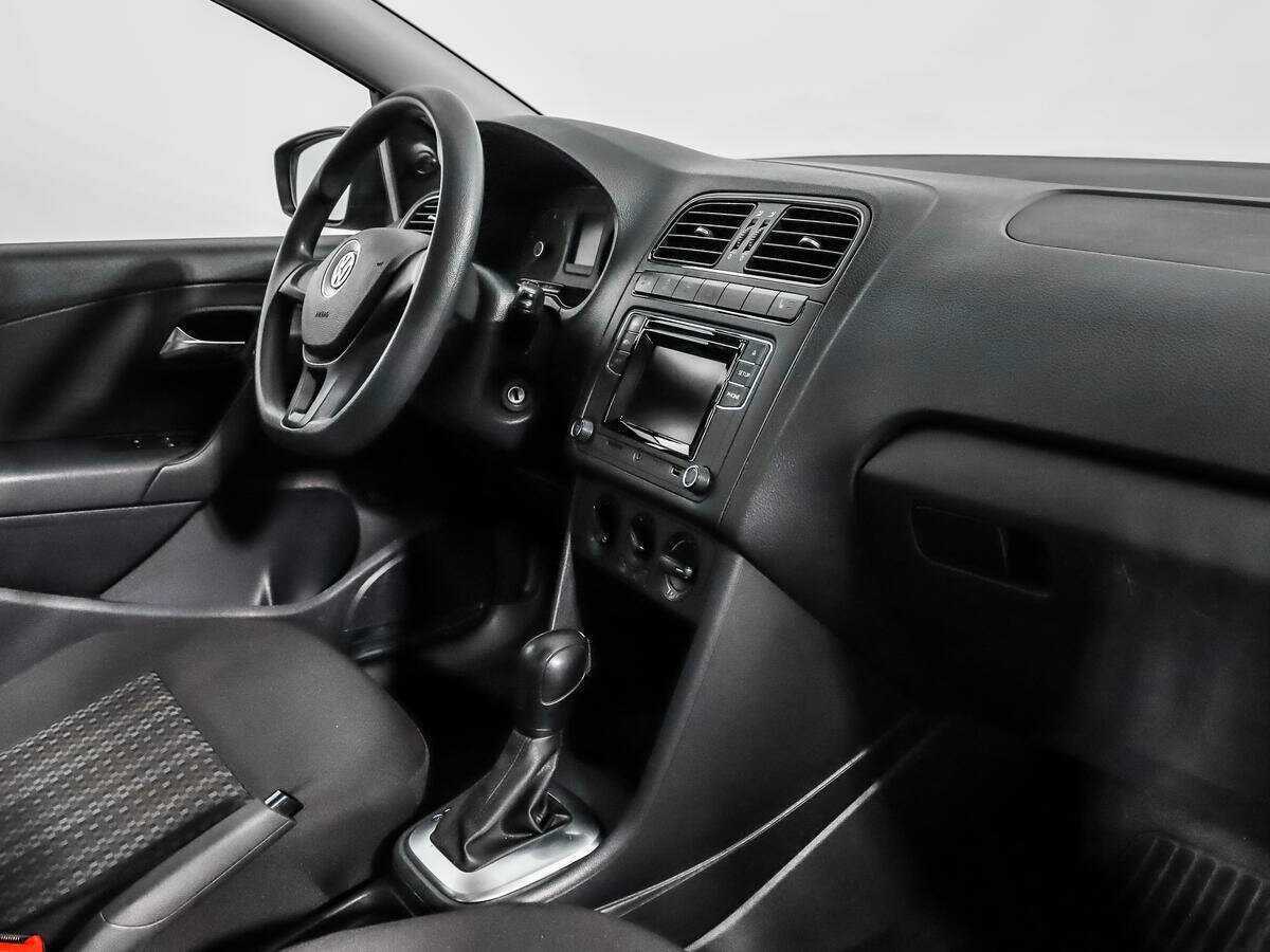 Б/У Фольксваген Поло 2016 года. Фото: #10