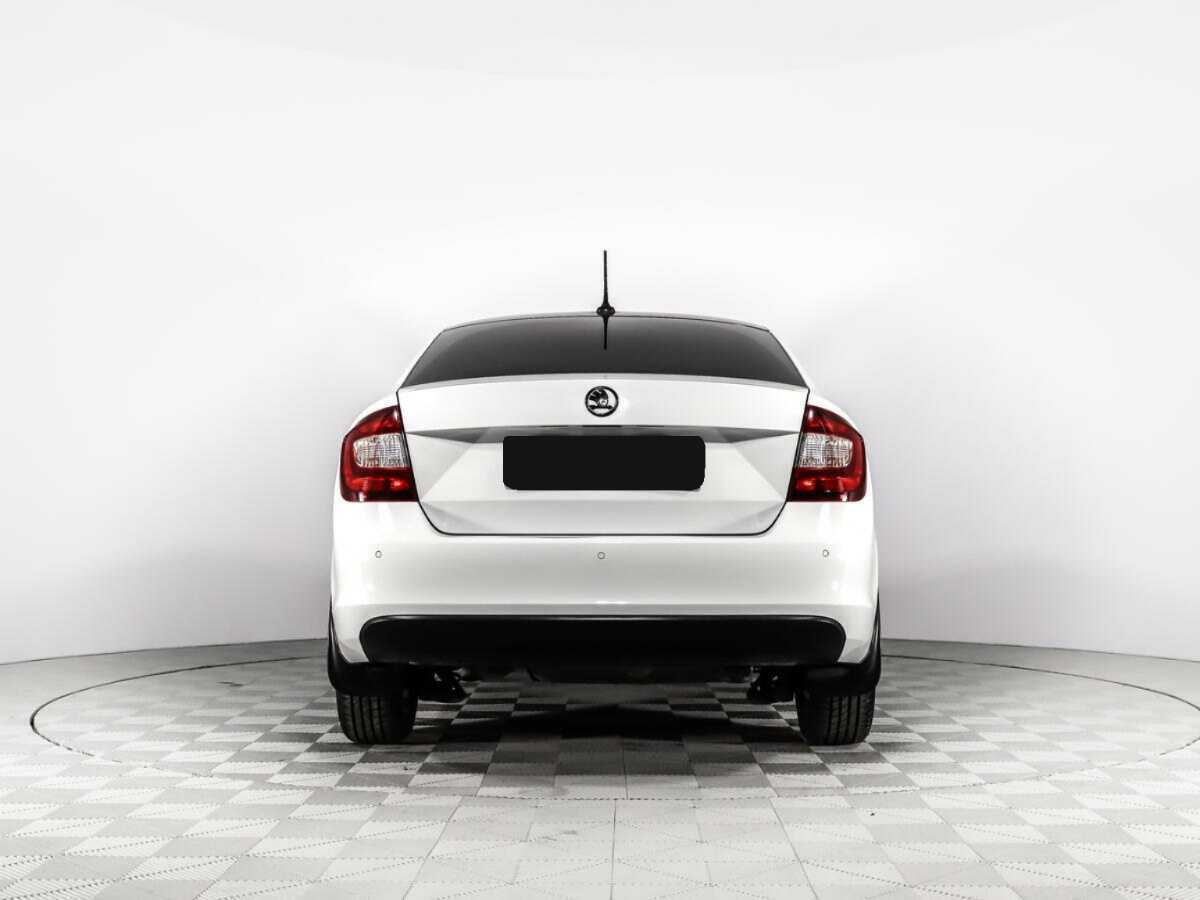 Б/У Шкода Рапид 2018 года. Фото: #5