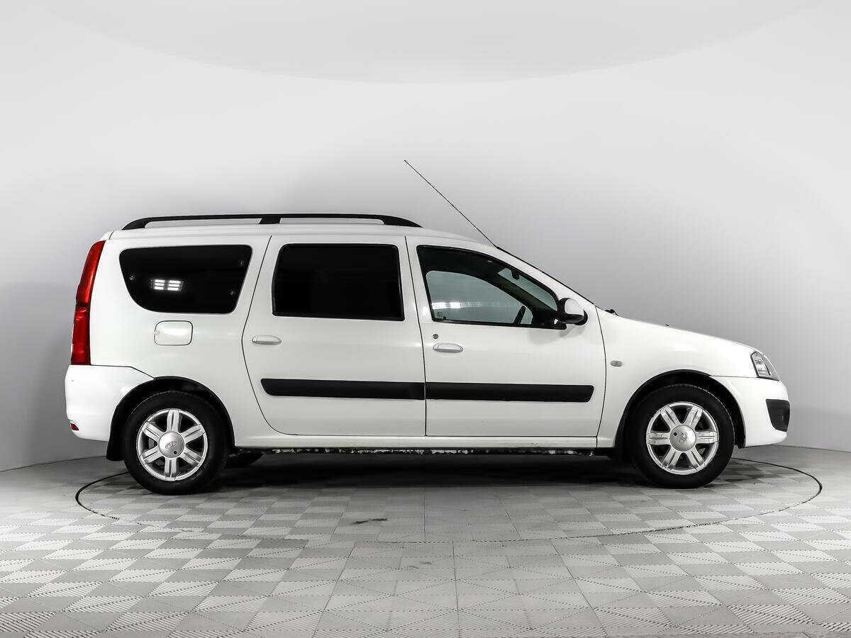 Б/У Лада (ВАЗ) Ларгус 2014 года. Фото: #3