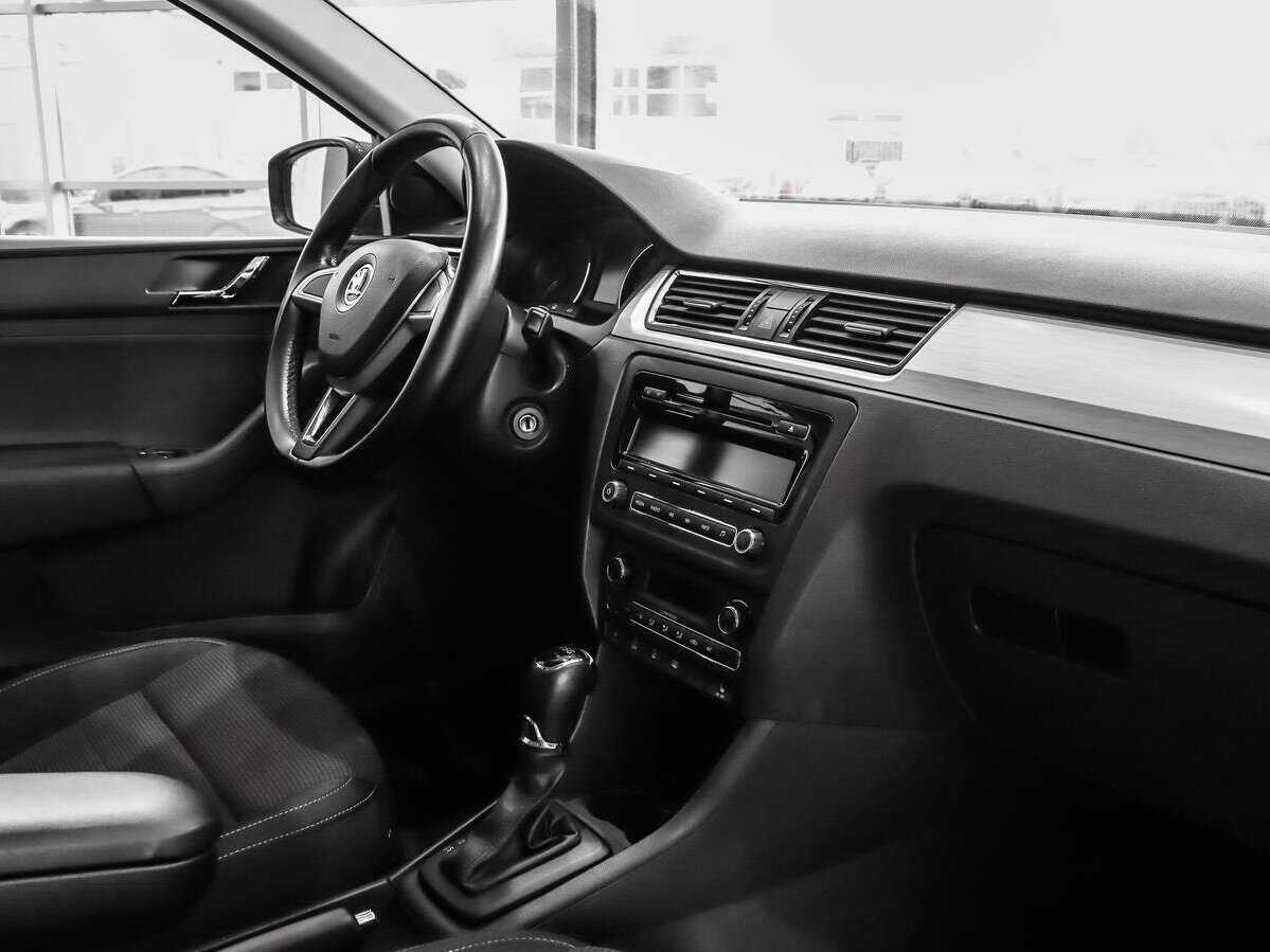 Б/У Шкода Рапид 2014 года. Фото: #9