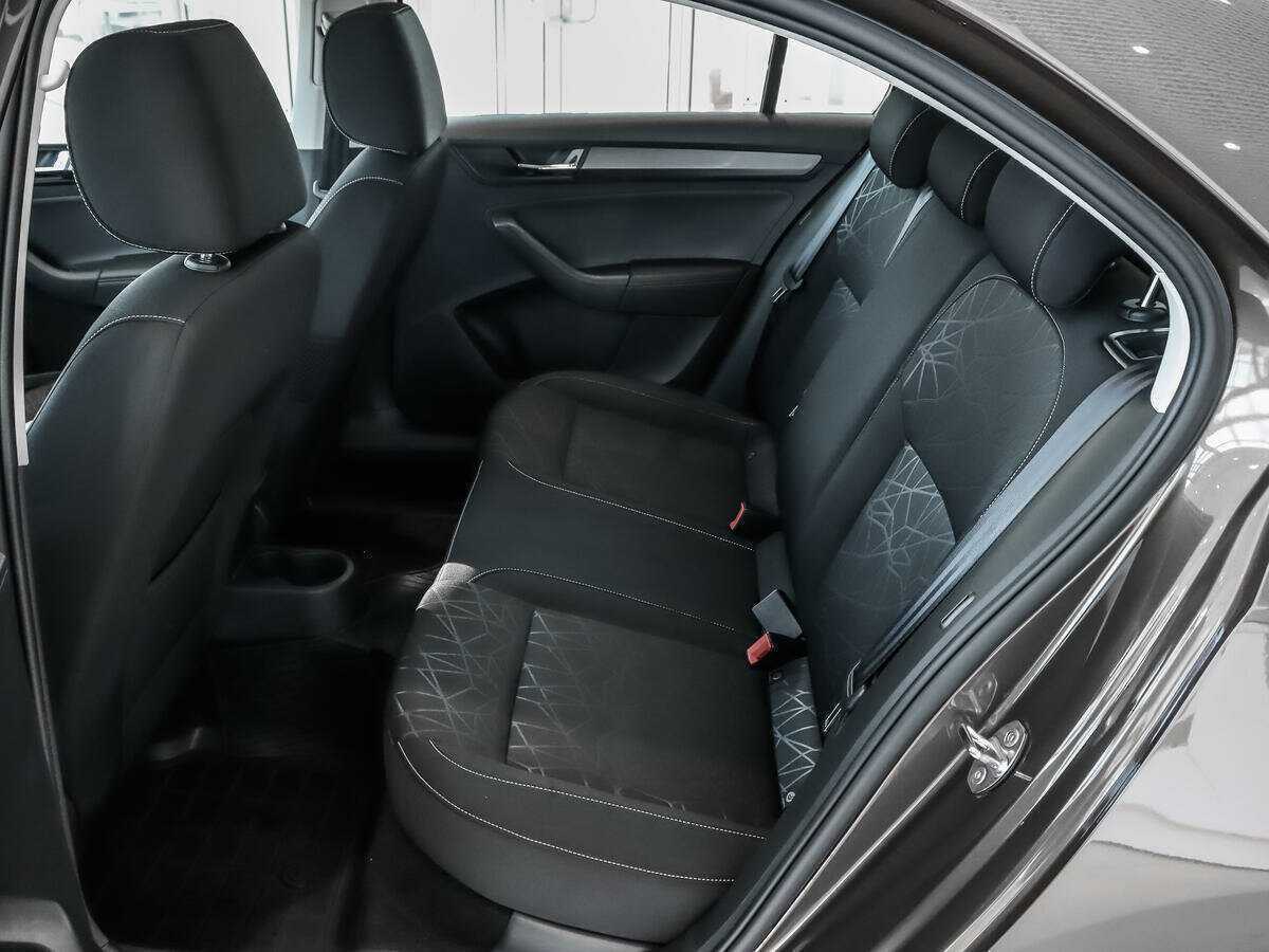 Б/У Шкода Рапид 2019 года. Фото: #8