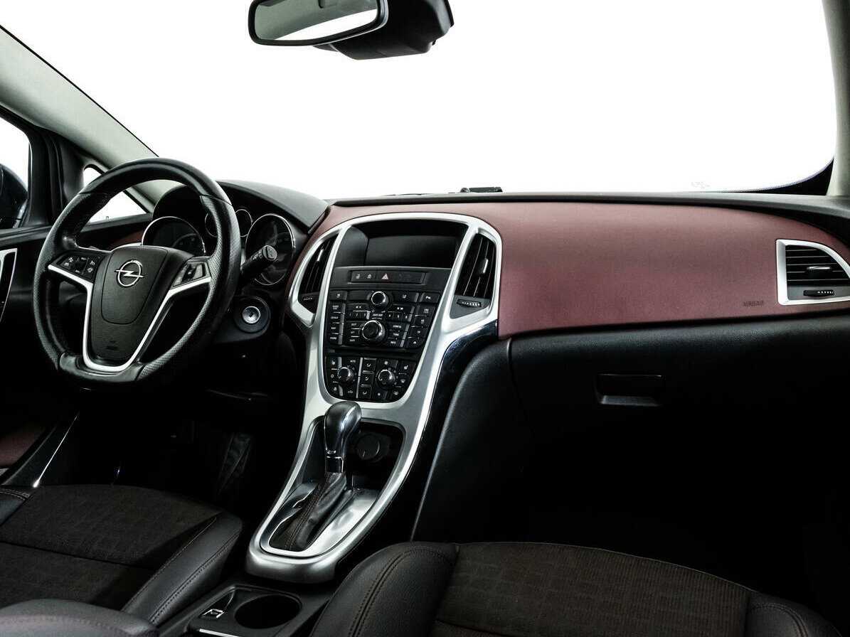 Б/У Опель Астра 2013 года. Фото: #8