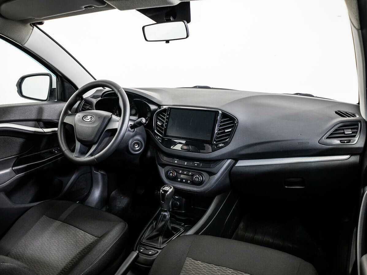 Б/У Лада (ВАЗ) Веста 2017 года. Фото: #8