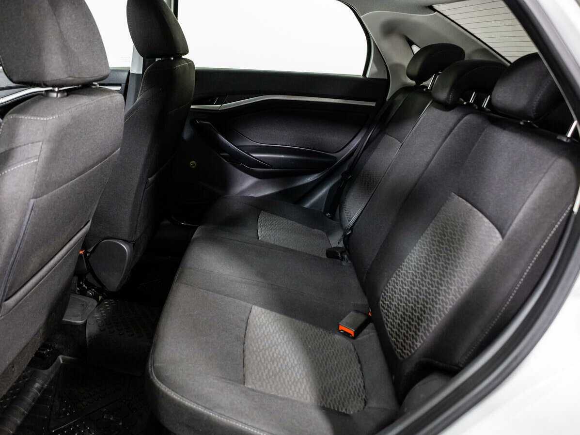 Б/У Лада (ВАЗ) Веста 2017 года. Фото: #9