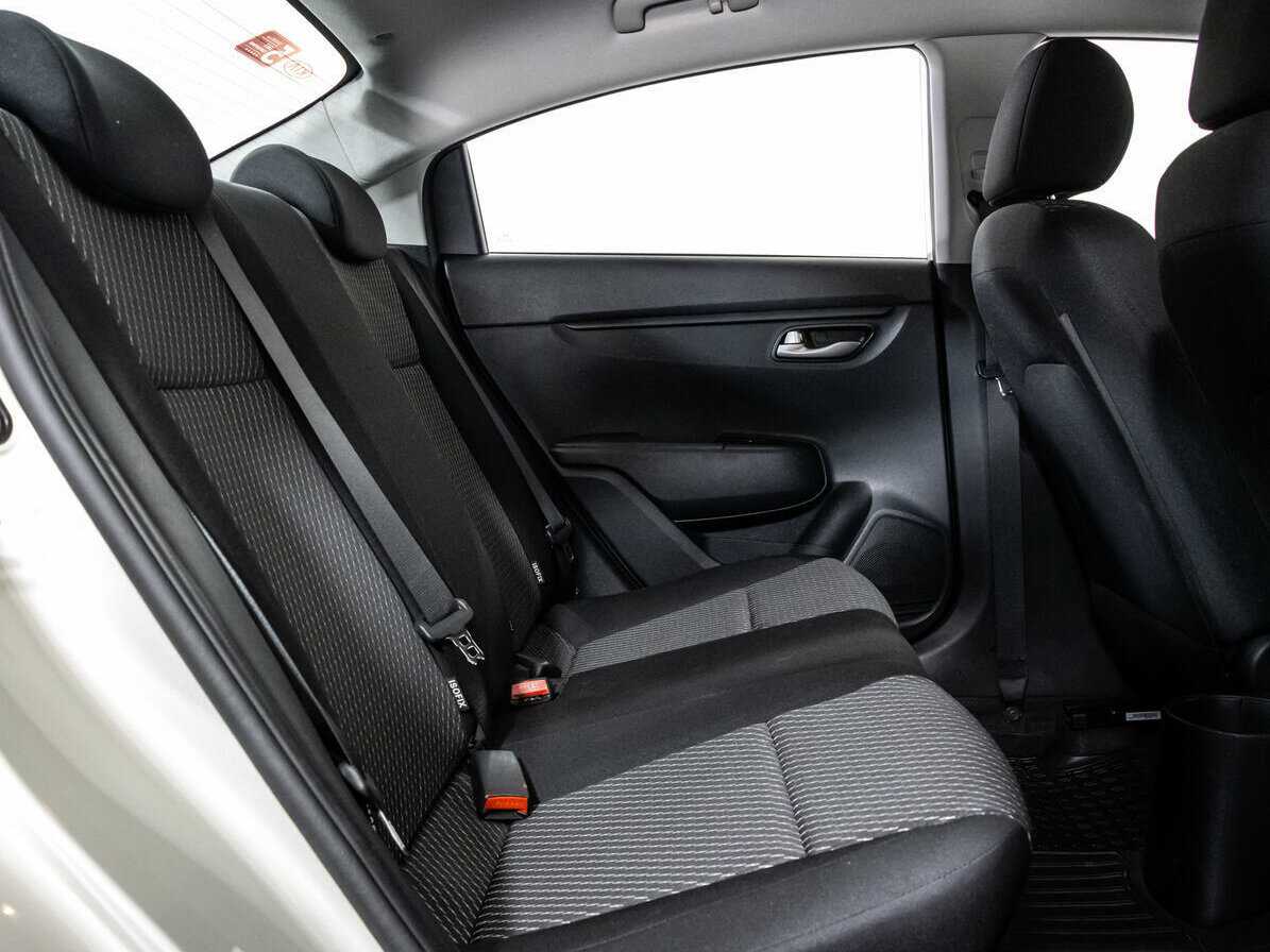 Б/У Киа Рио 2018 года. Фото: #9