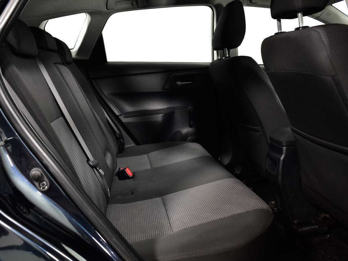 Б/У Тойота Аурис 2013 года. Фото: #9