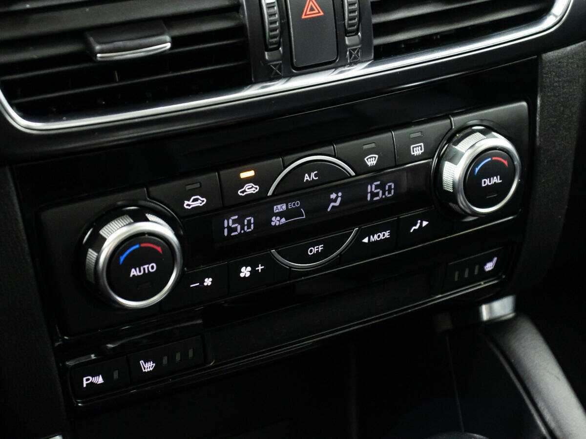 Б/У Мазда Ц-Икс-5 2015 года. Фото: #17