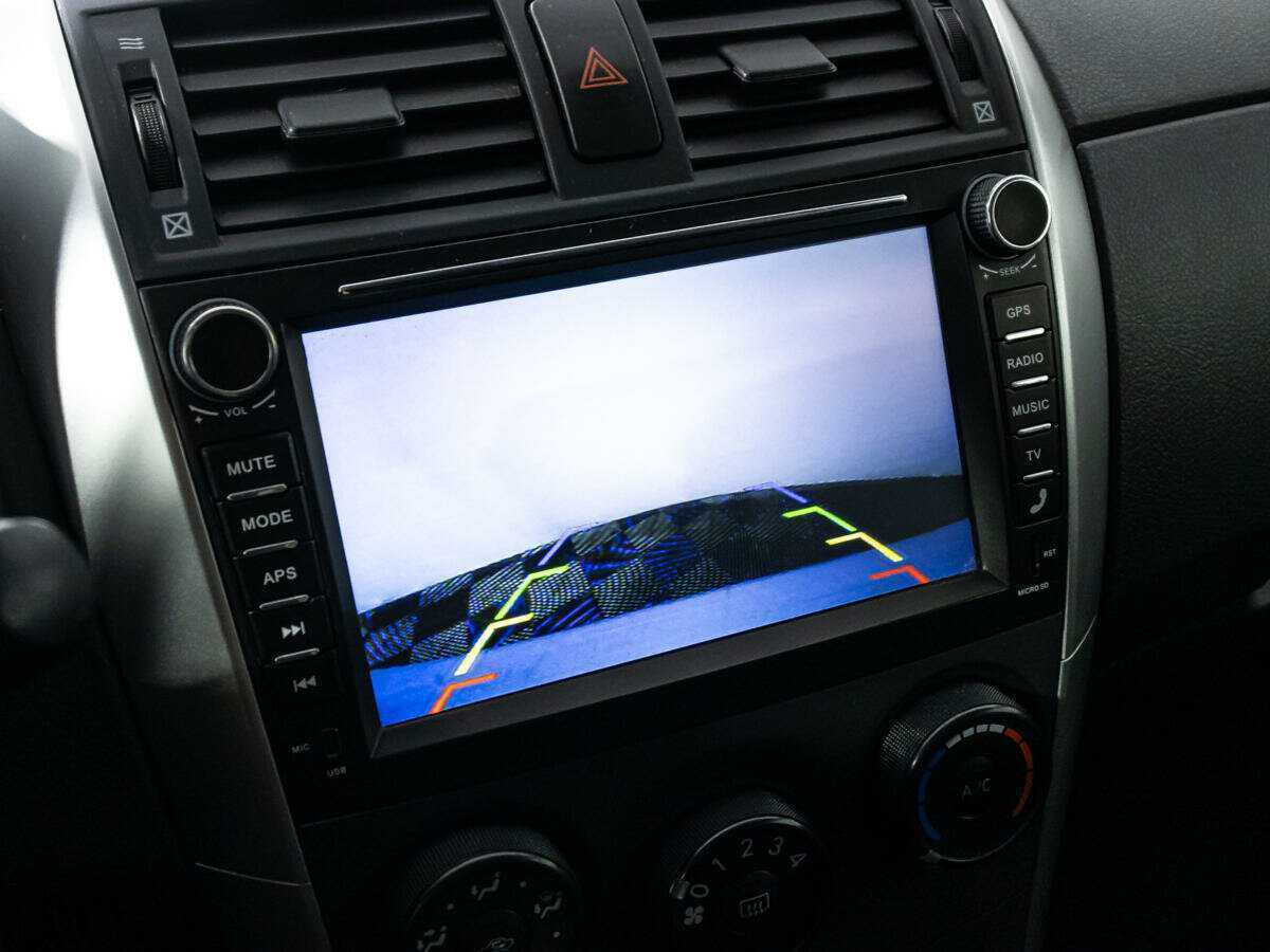 Б/У Тойота Королла 2013 года. Фото: #14