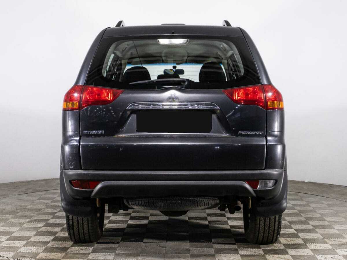 Б/У Митсубиши Паджеро Спорт 2012 года. Фото: #5