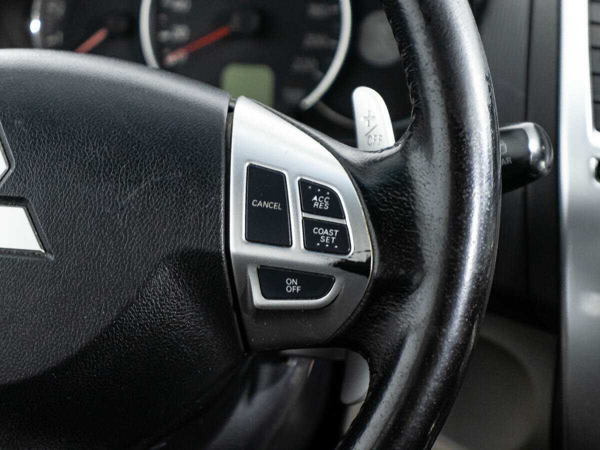 Б/У Митсубиши Паджеро Спорт 2012 года. Фото: #15