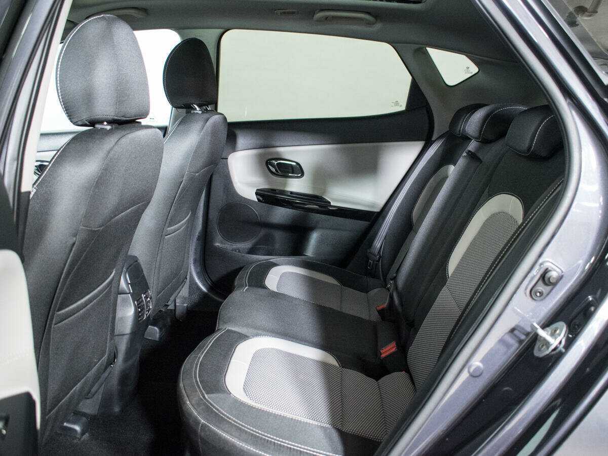 Б/У Киа Сид 2018 года. Фото: #9