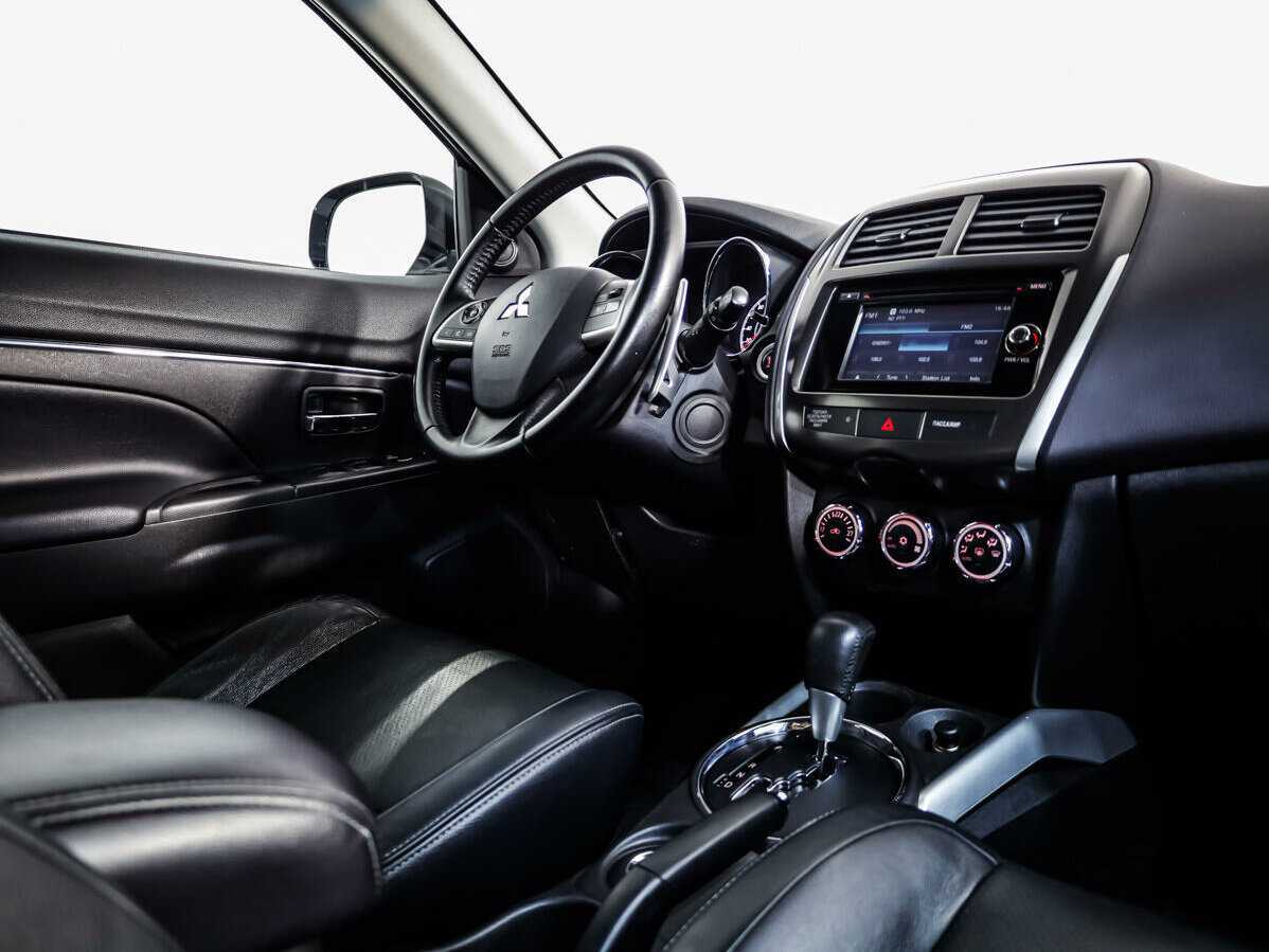 Б/У Митсубиши АС-Икс 2012 года. Фото: #7