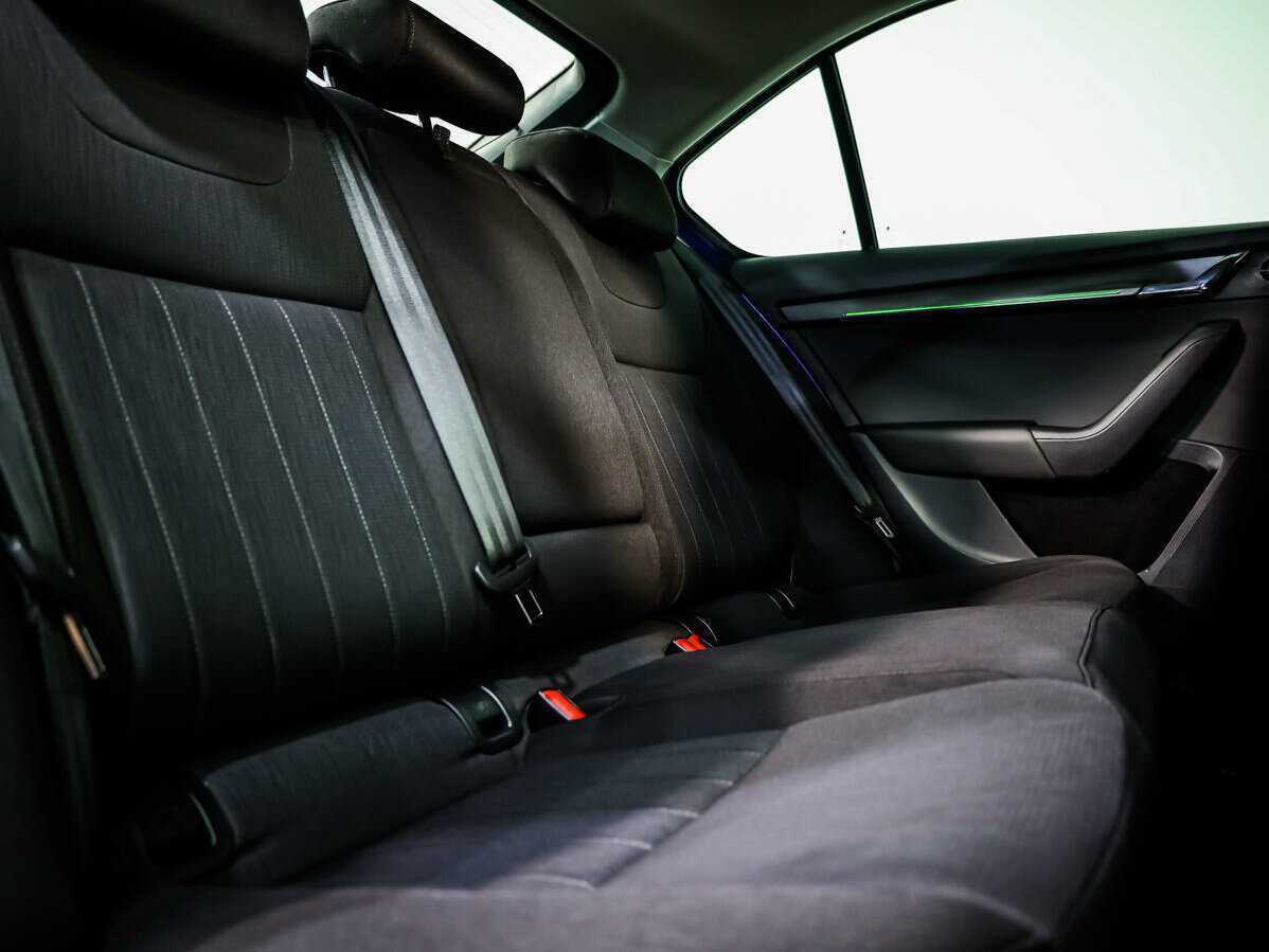 Б/У Шкода Октавия 2018 года. Фото: #11