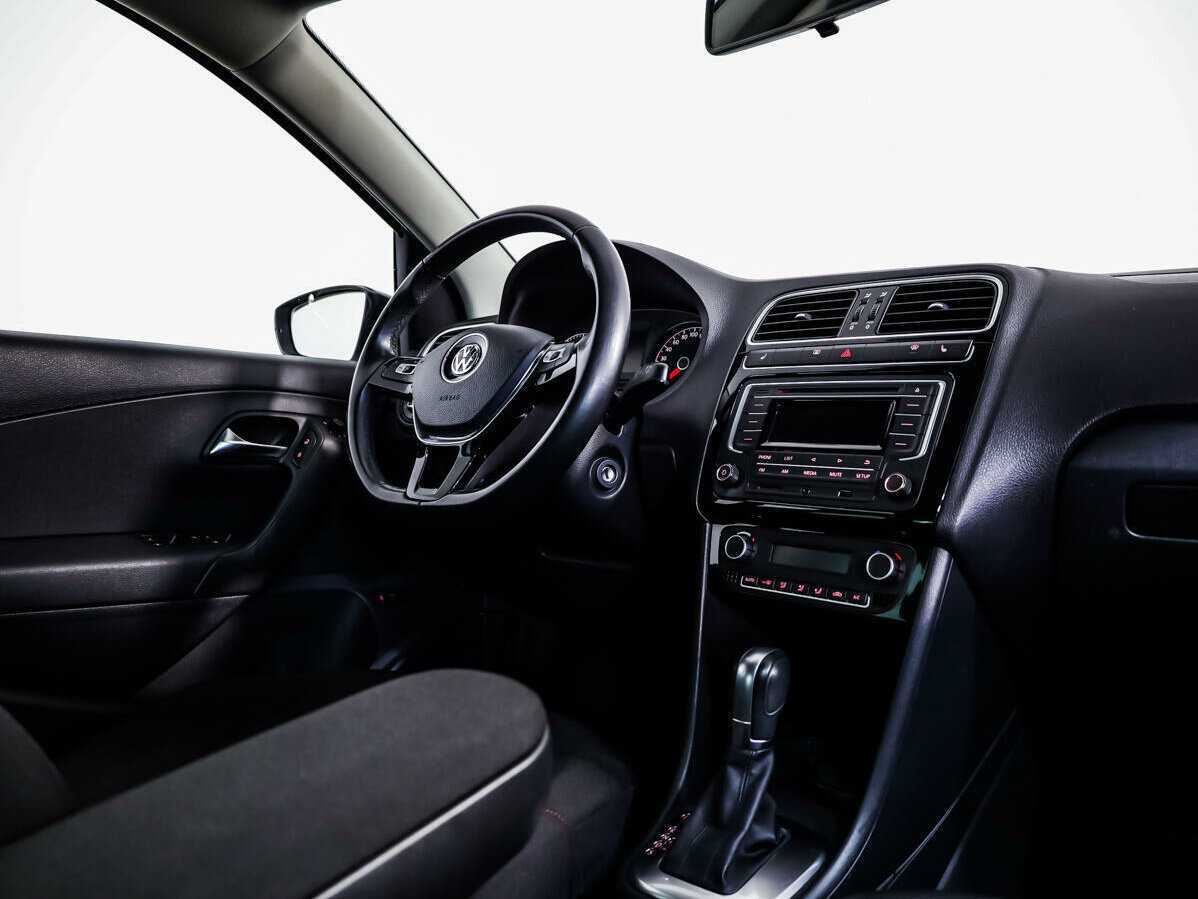 Б/У Фольксваген Поло 2017 года. Фото: #7