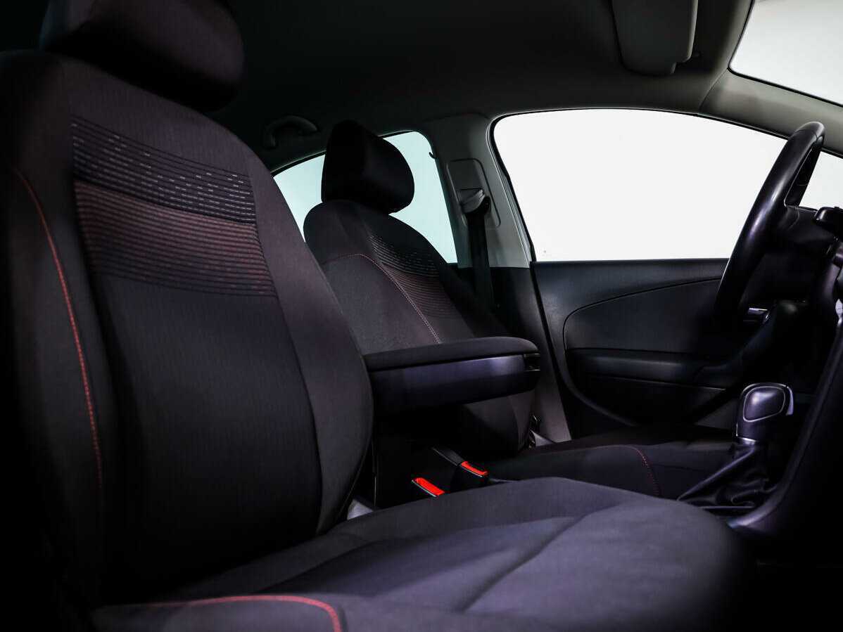 Б/У Фольксваген Поло 2017 года. Фото: #10