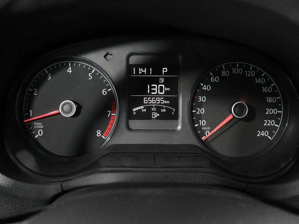 Б/У Фольксваген Поло 2017 года. Фото: #11