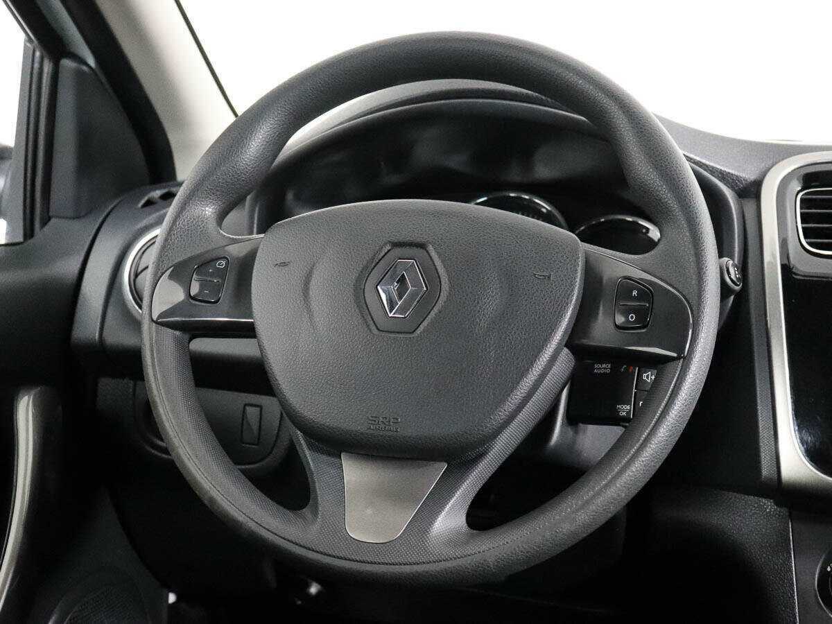 Б/У Рено Логан 2018 года. Фото: #12