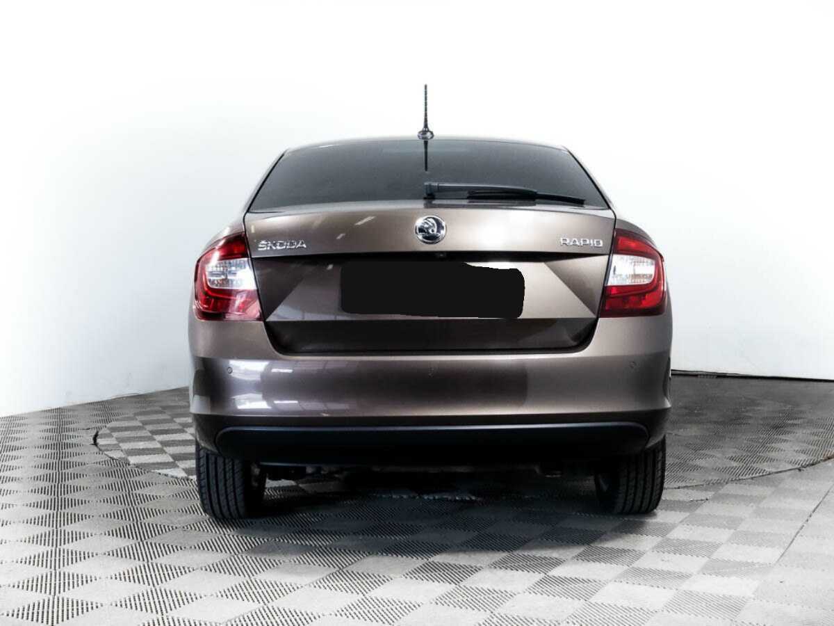 Б/У Шкода Рапид 2019 года. Фото: #4