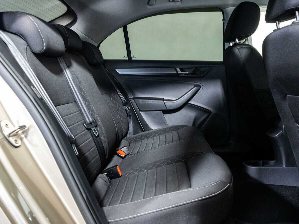 Б/У Шкода Рапид 2019 года. Фото: #11