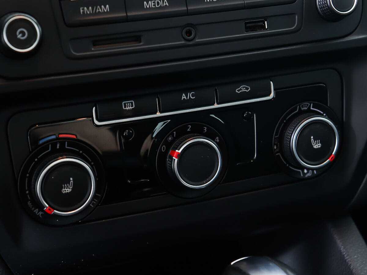 Б/У Фольксваген Джетта 2016 года. Фото: #7