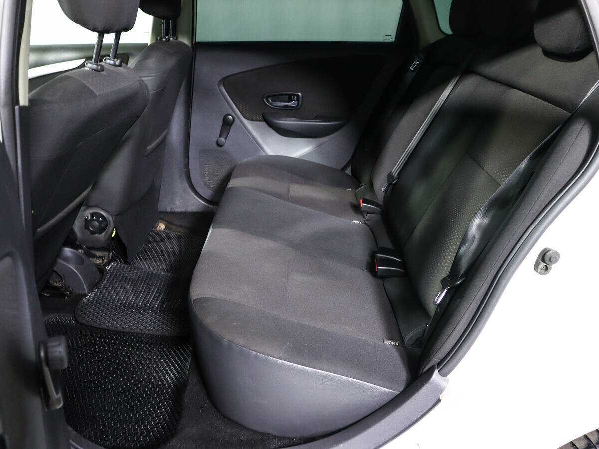 Б/У Ниссан Альмера 2018 года. Фото: #11