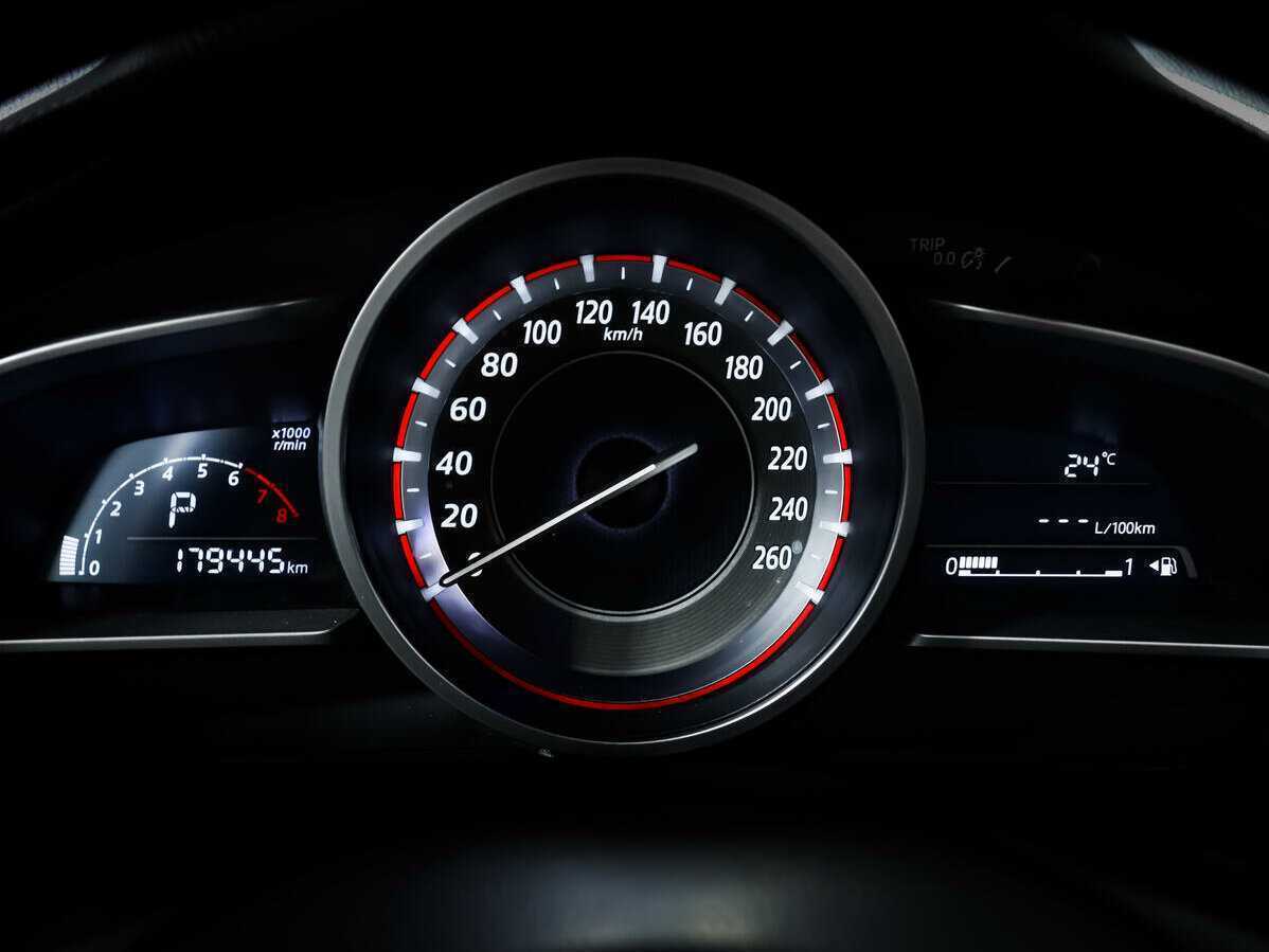 Б/У Мазда 3 2013 года. Фото: #7