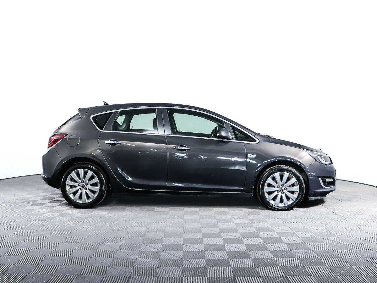 Б/У Опель Астра 2012 года. Фото: #3