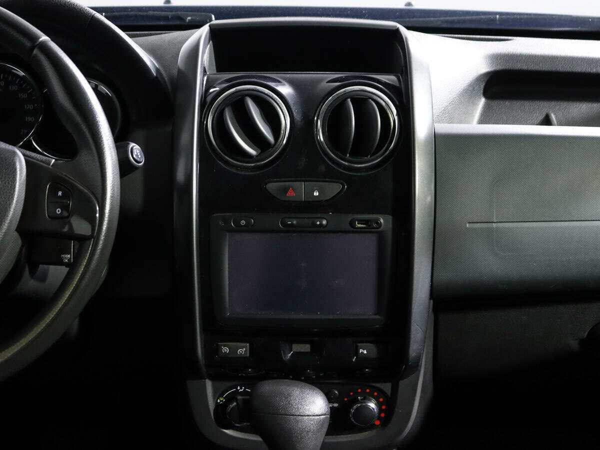 Б/У Рено Дастер 2017 года. Фото: #12