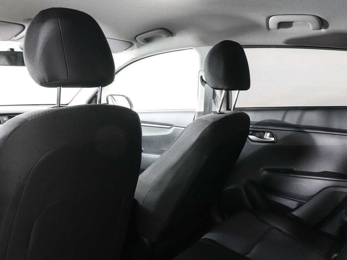 Б/У Киа Рио 2021 года. Фото: #11