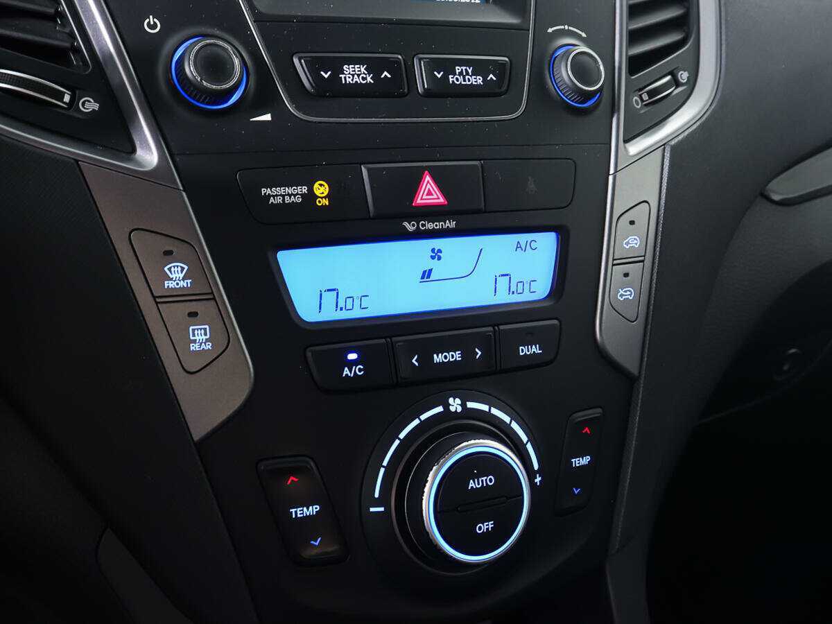 Б/У Хендай Санта Фе 2013 года. Фото: #16