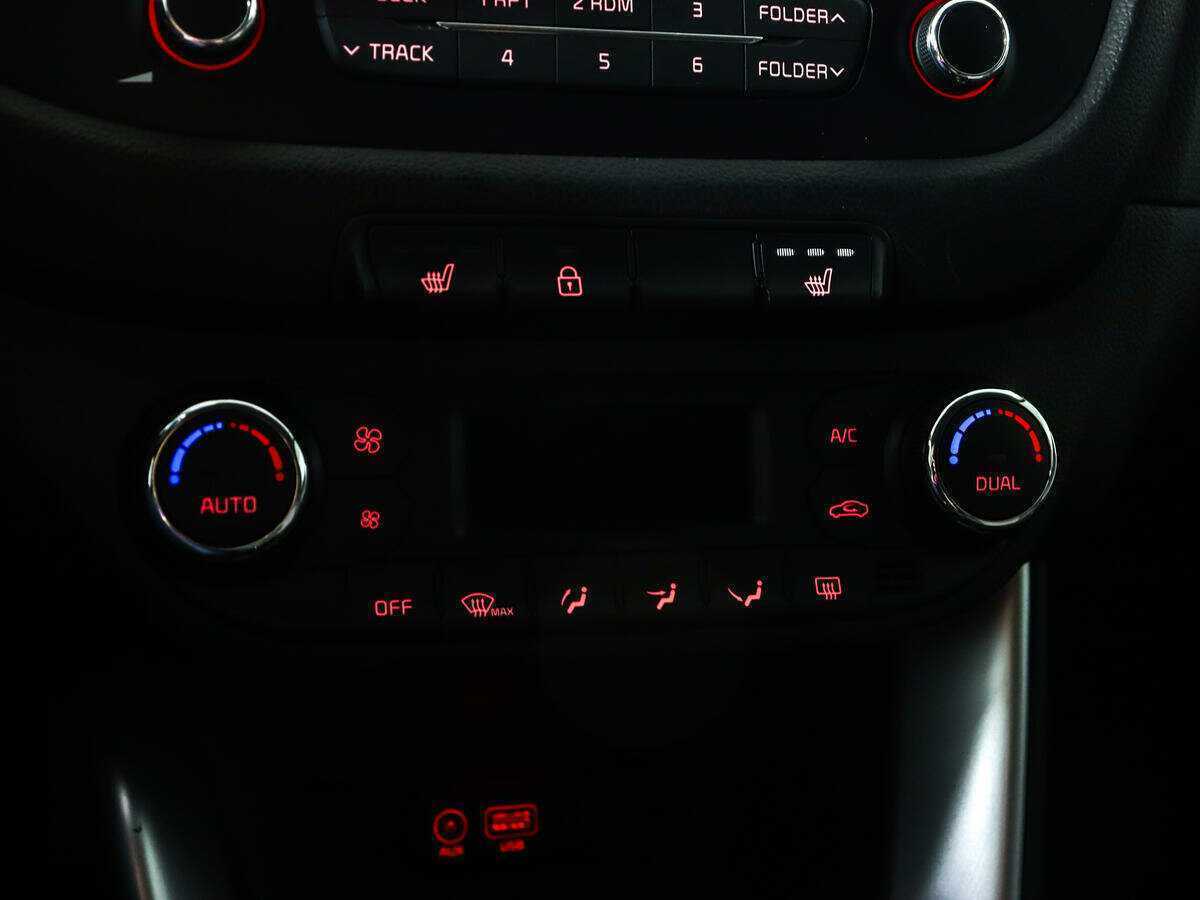 Б/У Киа Сид 2018 года. Фото: #13