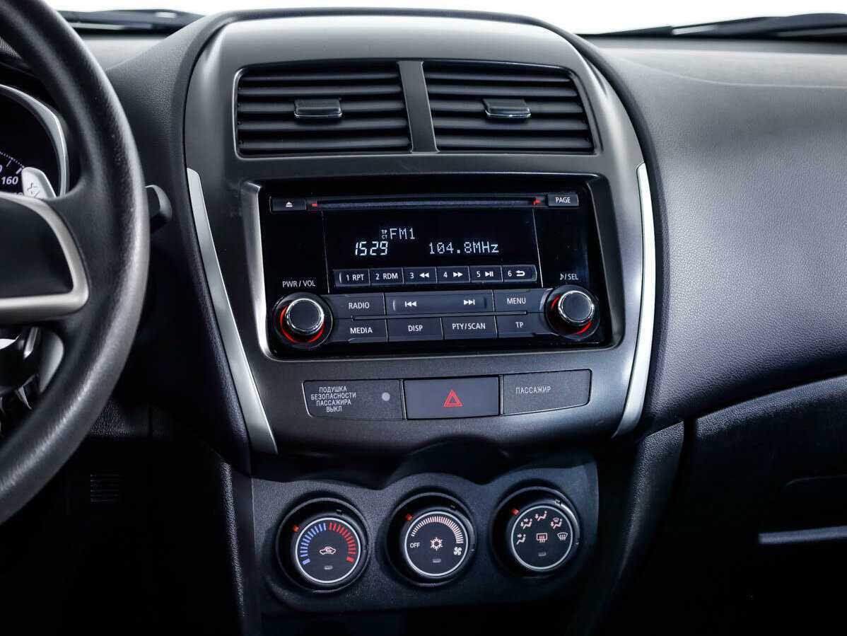 Б/У Митсубиши АС-Икс 2013 года. Фото: #11