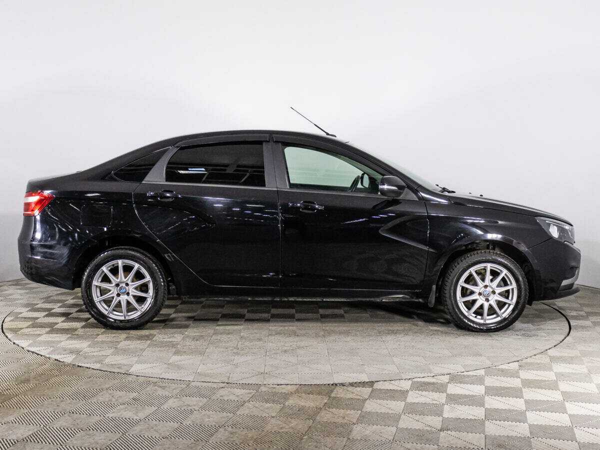 Б/У Лада (ВАЗ) Веста 2020 года. Фото: #3