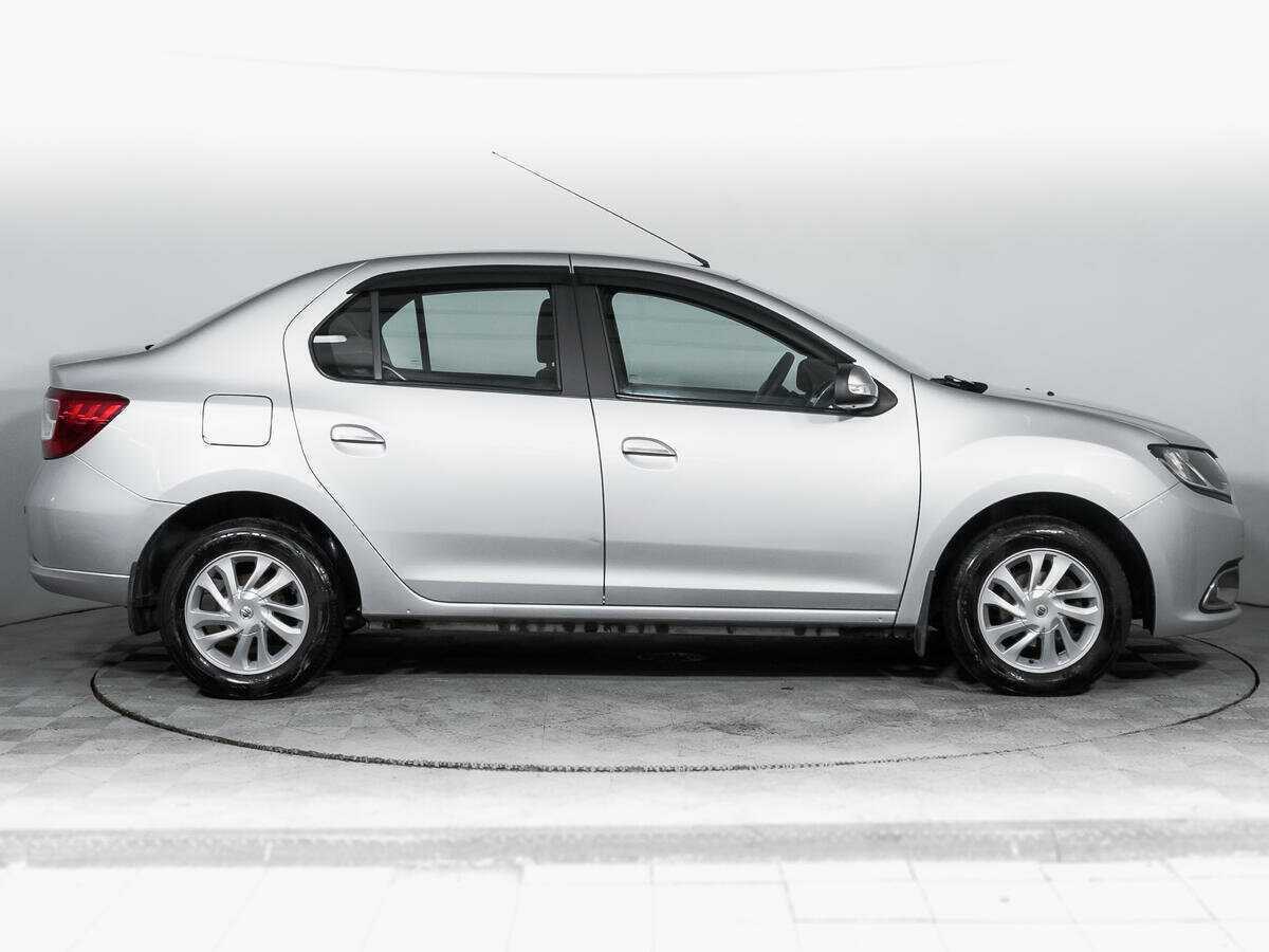 Б/У Рено Логан 2017 года. Фото: #3