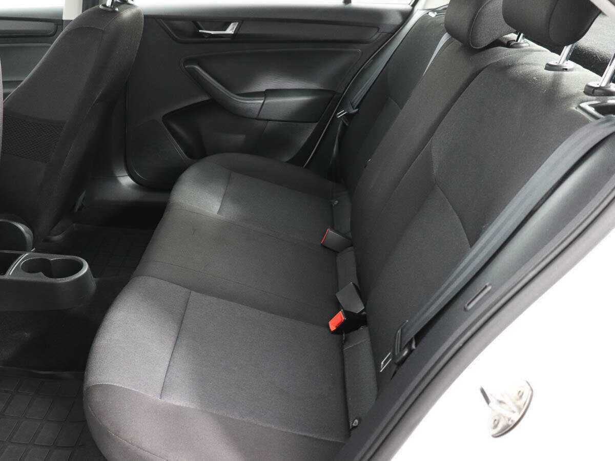 Б/У Шкода Рапид 2019 года. Фото: #10