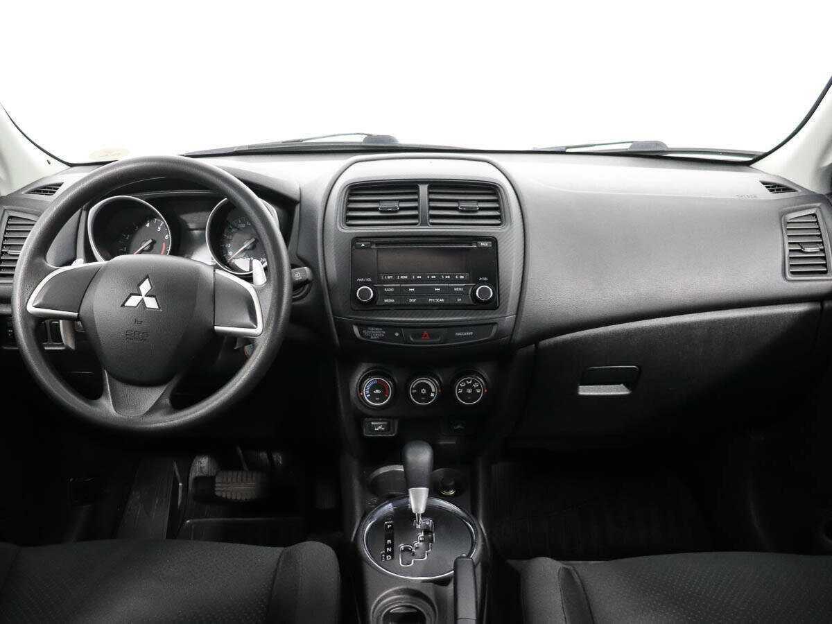 Б/У Митсубиши АС-Икс 2014 года. Фото: #12