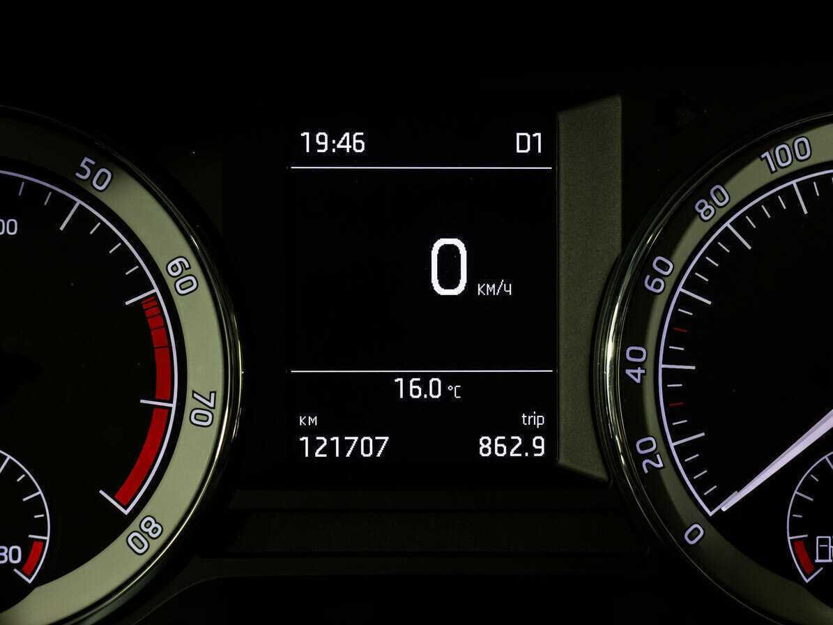 Б/У Шкода Октавия 2019 года. Фото: #16